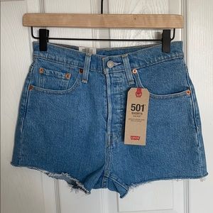 Levi’s 501 High Rise Jean Short 25 NWT